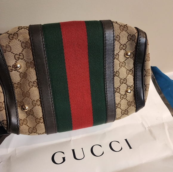 Gucci Boston GG Small Boston Leather Bag, gift paper, and a hard box. - Picture 10 of 16